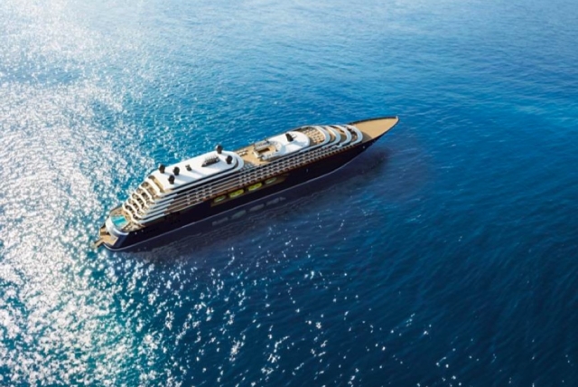 Ritz-Carlton Yacht Collection, Luminara